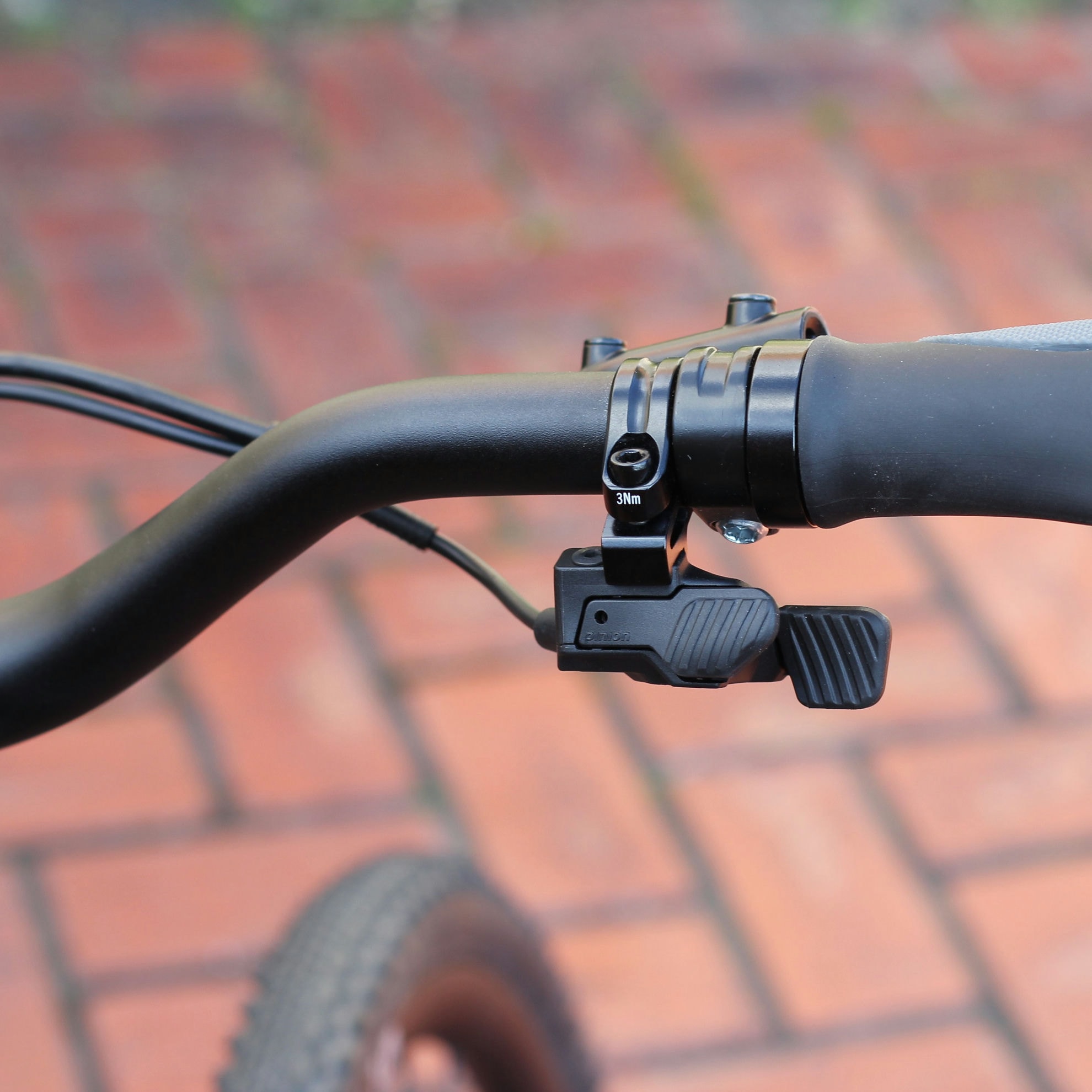 Trigger shifter for the Pinion Smart.Shift C1.12i on a flat handlebar
