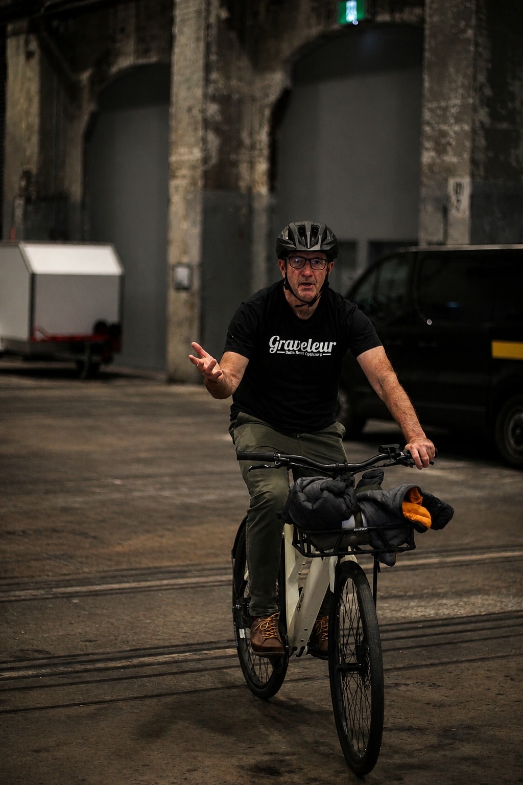 Rider test riding an Auren EV5